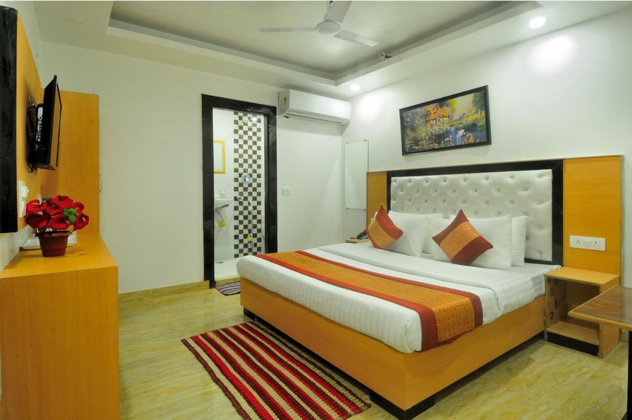 Hotel Noida Delight Eksteriør bilde