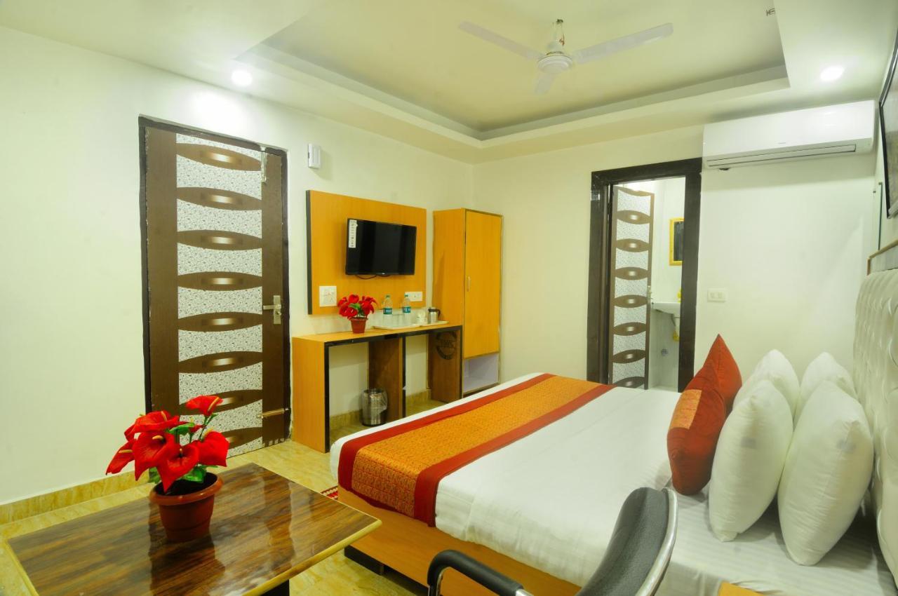 Hotel Noida Delight Eksteriør bilde