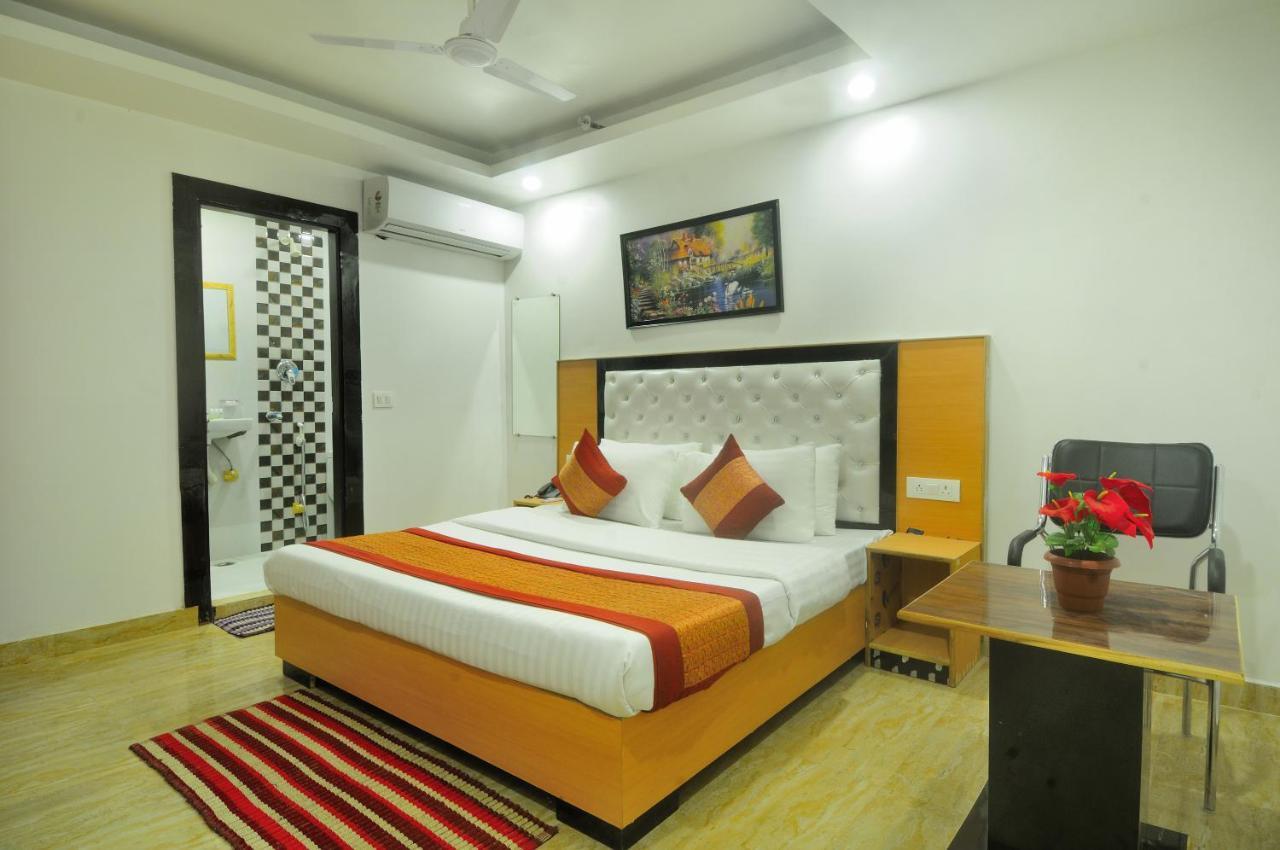 Hotel Noida Delight Eksteriør bilde