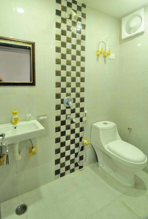 Hotel Noida Delight Eksteriør bilde