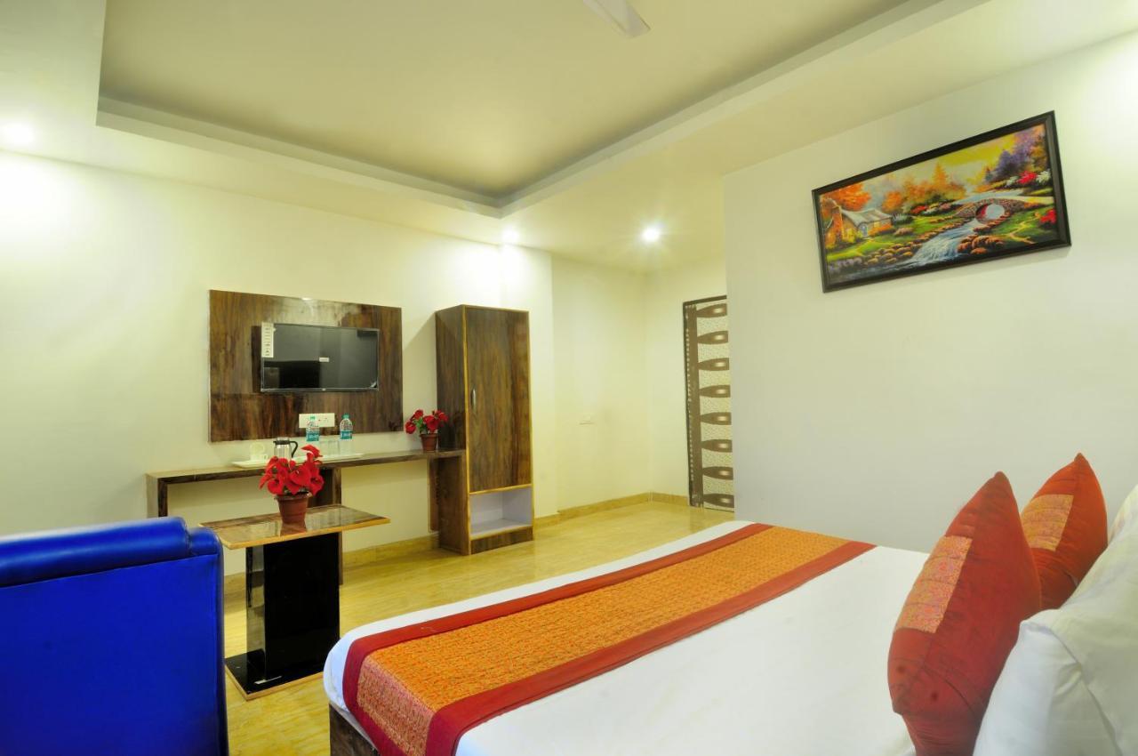 Hotel Noida Delight Eksteriør bilde